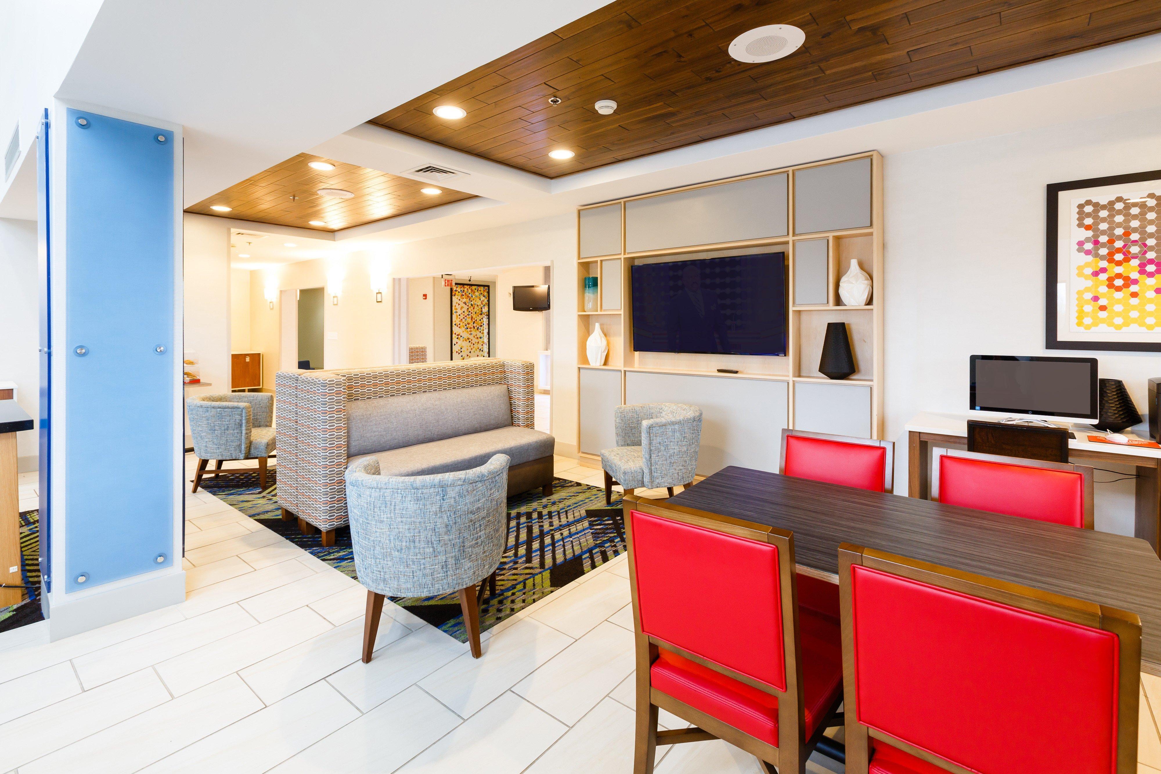 Holiday Inn Express & Suites Shelbyville By Ihg Extérieur photo