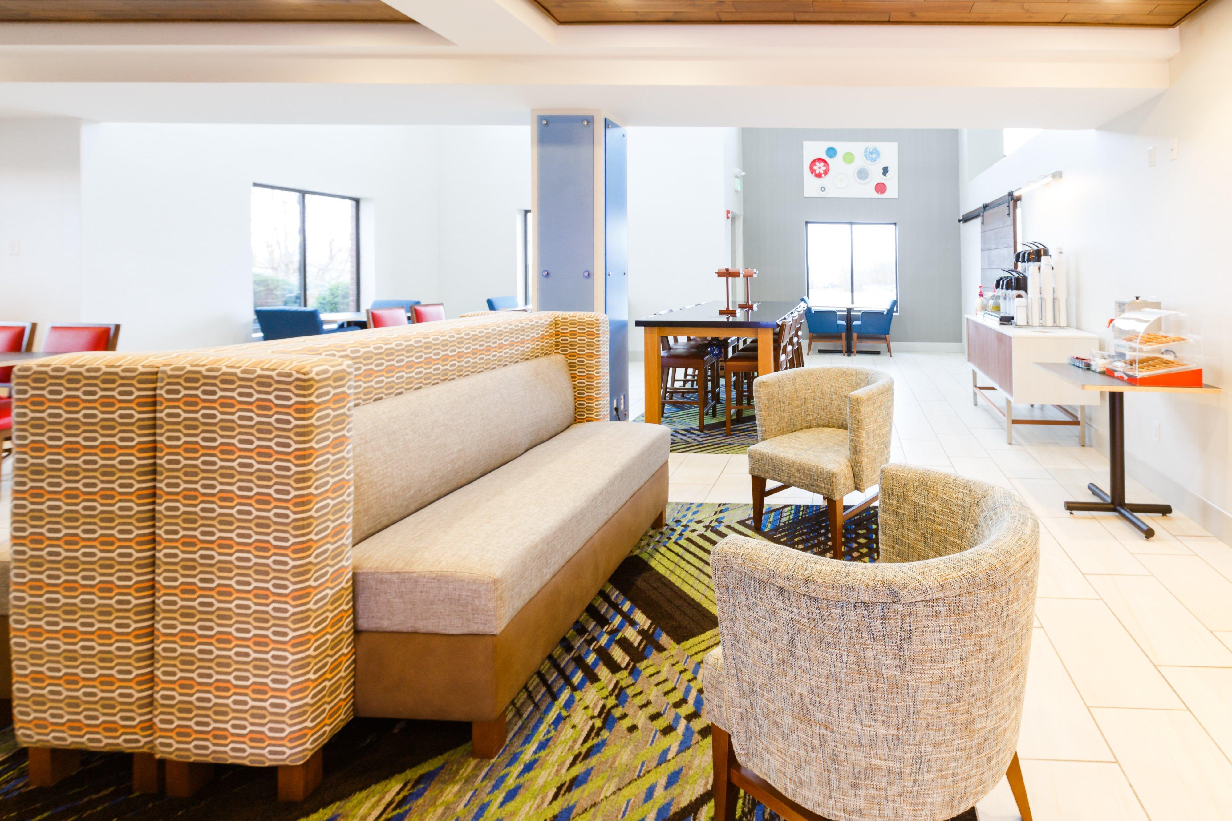 Holiday Inn Express & Suites Shelbyville By Ihg Extérieur photo