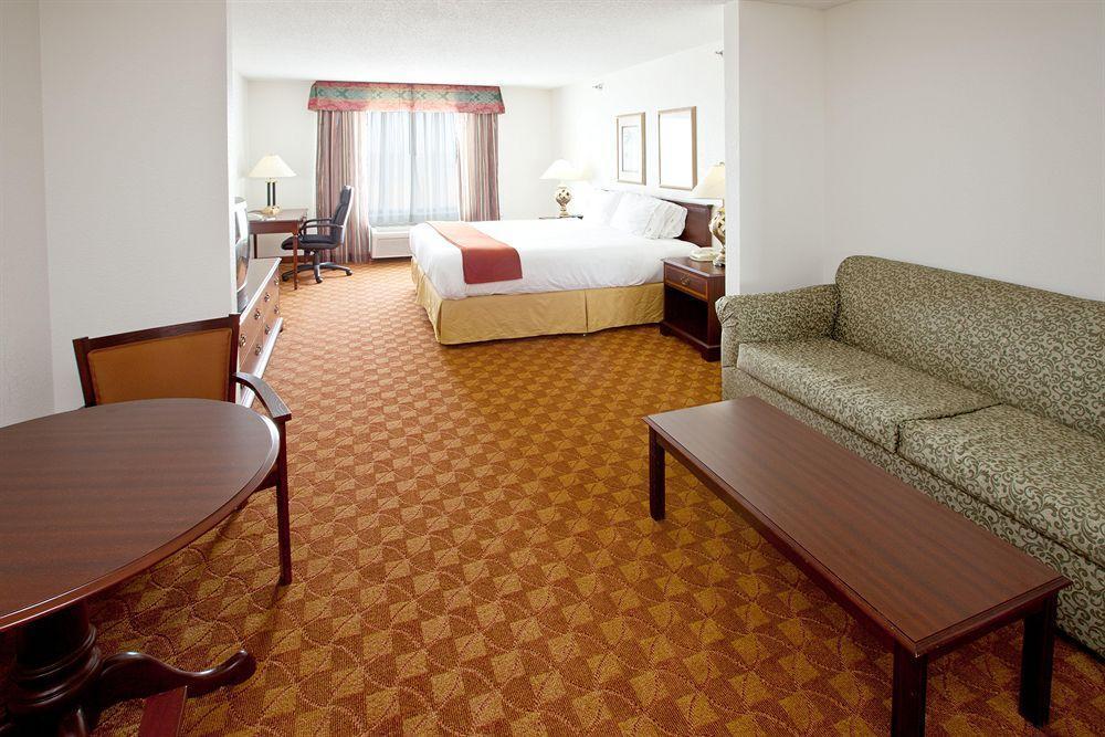 Holiday Inn Express & Suites Shelbyville By Ihg Chambre photo
